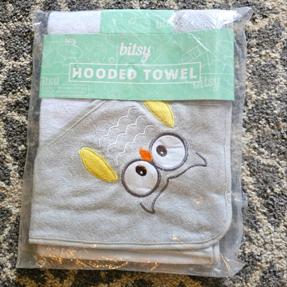 NIP Bitsy Baby Hooded Bath Towel Owl New